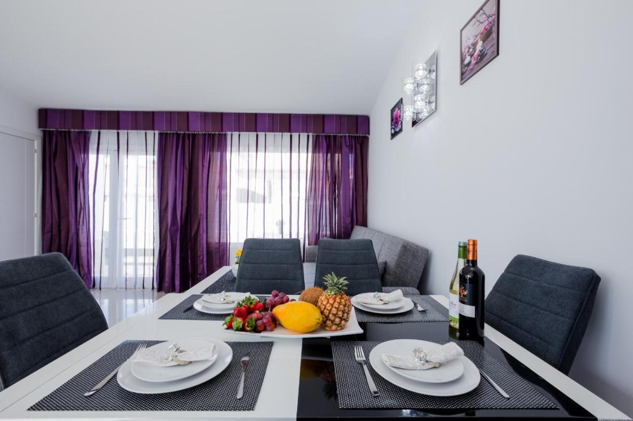 Island Village Prime Suite 312 阿德耶 外观 照片