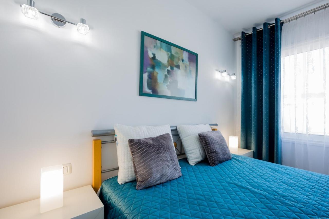 Island Village Prime Suite 312 阿德耶 外观 照片